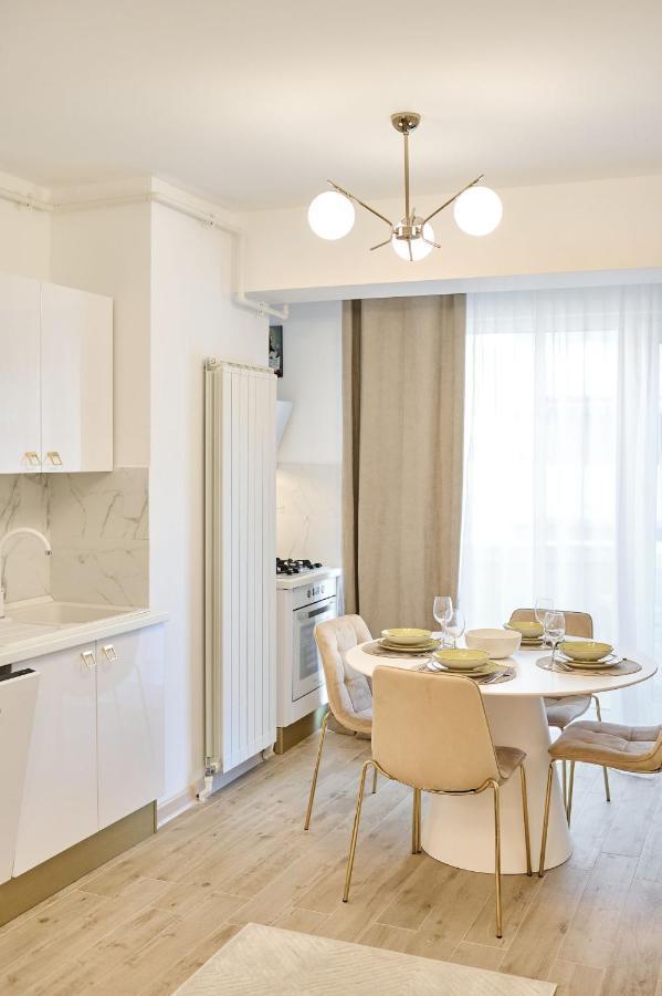 Mg Brothers Apartment In Infinity Beach Resort Mamaia Exteriér fotografie
