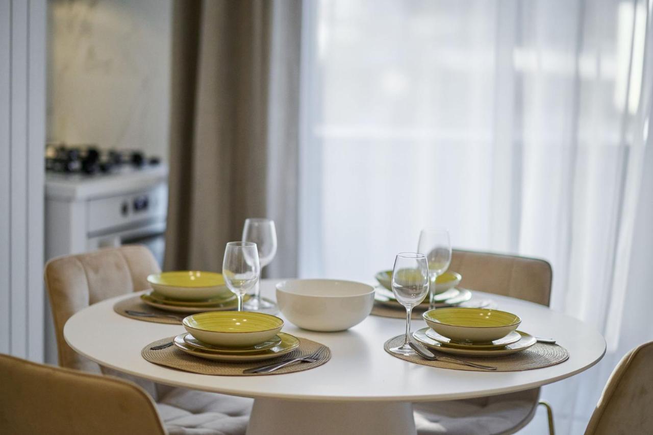 Mg Brothers Apartment In Infinity Beach Resort Mamaia Exteriér fotografie